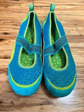 L.L Bean Girls Size‎ 6/ Women's Size 7.5-8 Mary Jane Slip On Shoes Aqua/Lime